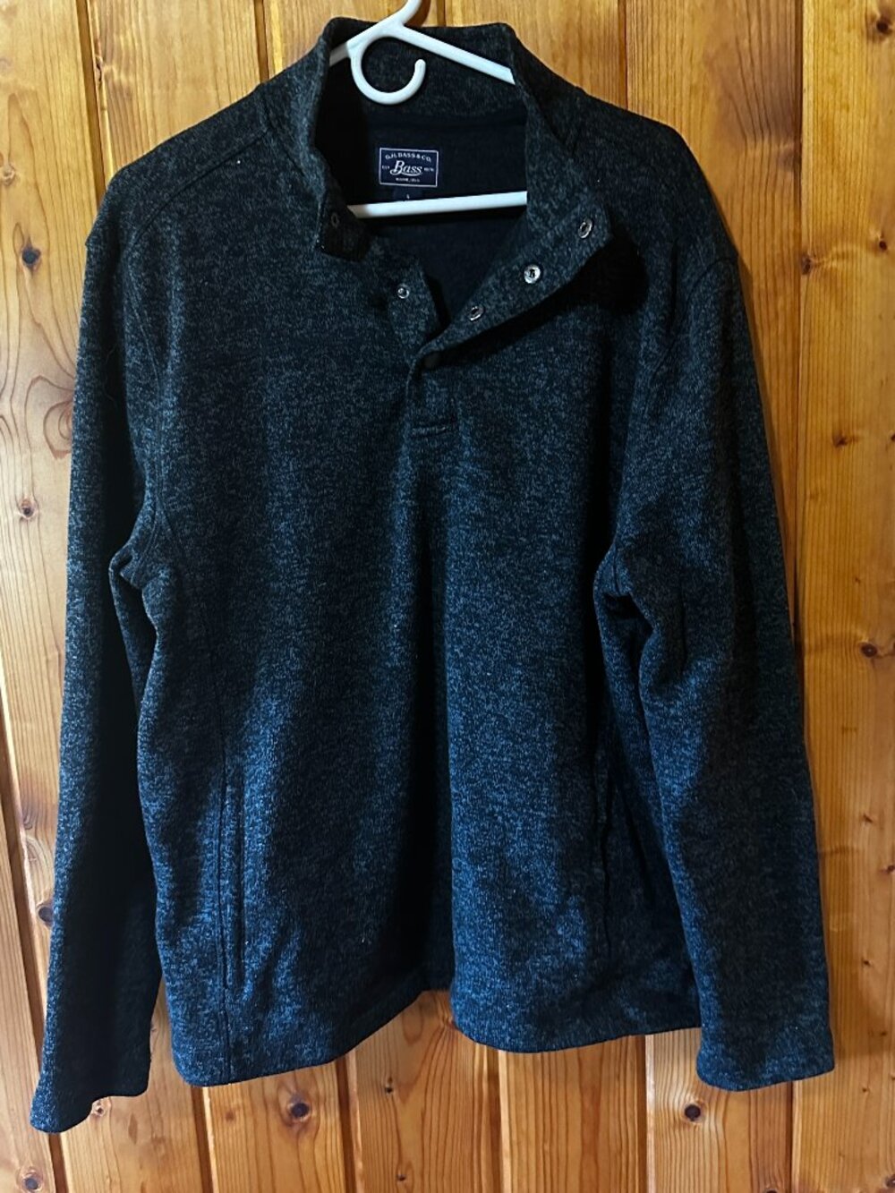 GH Bass Men's V Neck Sweater - Black Sz Large